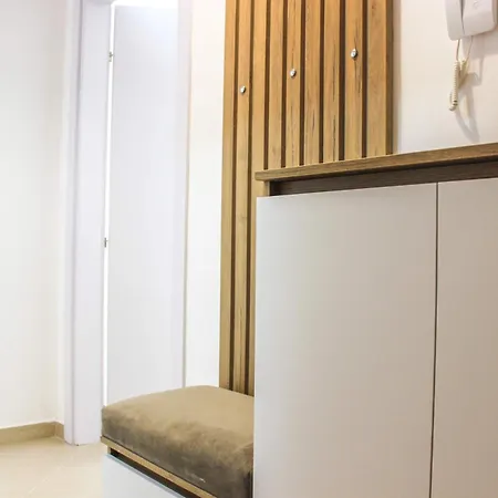 Marine Center Apartmán Golem (Tirana)