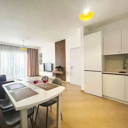 Apartmán Marine Center Golem (Tirana)